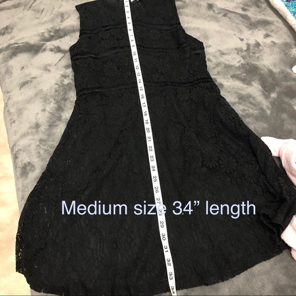 MOCK NECK SLEEVELESS BACK FULL ZIP LACE DRESS - Picture 5 of 9